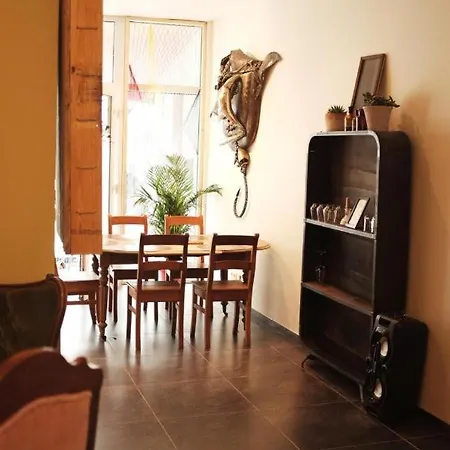 아파트 Berthe Artists House